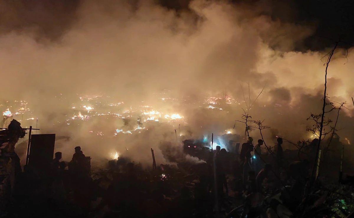 Delhi: 130 huts gutted in massive fire near Shahbad Dairy