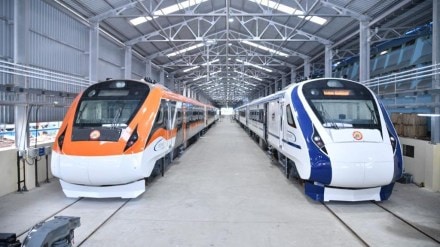 The train covers a distance of 448 km in a remarkably short duration of four hours and 20 minutes (Image/@AshwiniVaishnaw)