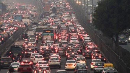 Vehicles stuck in a traffic jam on Delhi-Gurugram Expressway