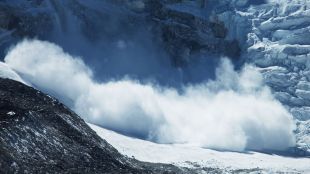 avalanche in gulmarg