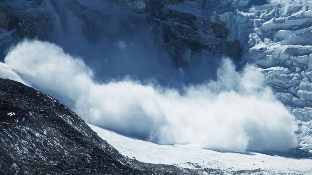 avalanche in gulmarg avalanche in gulmarg