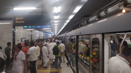 Delhi metro has been witnessing a steep rise in its ridership (Image/@OfficialDMRC) Delhi metro has been witnessing a steep rise in its ridership (Image/@OfficialDMRC)