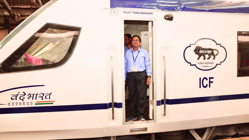 Surekha Yadav, the first woman loco pilot of Vande Bharat Express (Image/@AshwiniVaishnaw)
