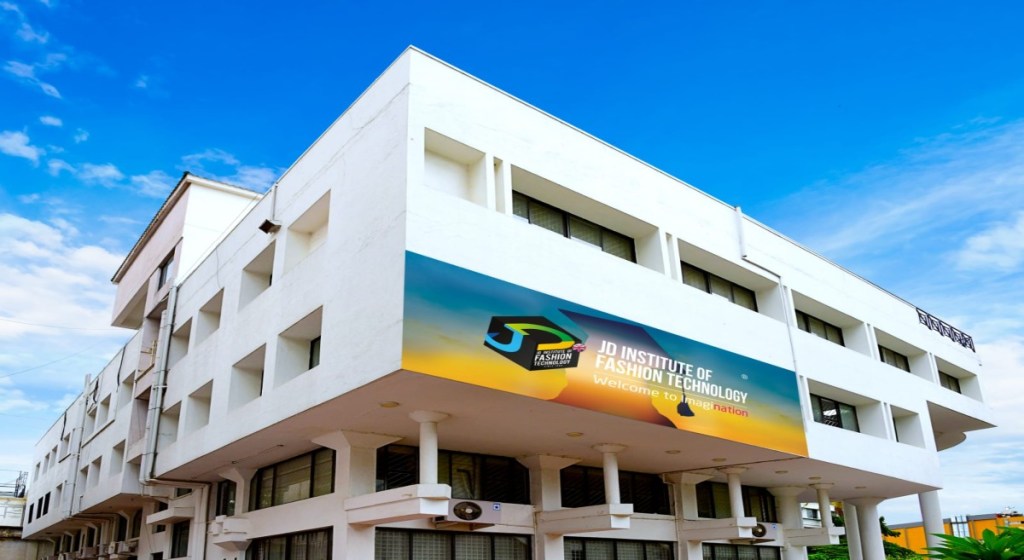 JD Institute of Fashion Technology, across Bangalore, Goa, Hyderabad, Vijayawada, Panjagutta and Cochin, offers a wide range of diploma courses.