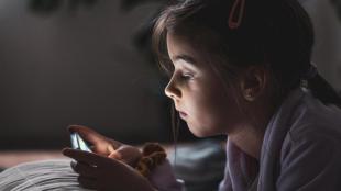 screentime, kids using mobile phones, doom scrolling, phone screentime, lifestyle