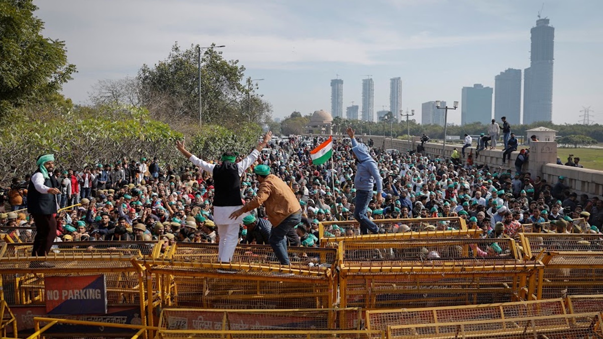 Noida farmers call off protest march to Parliament after assurance to ...