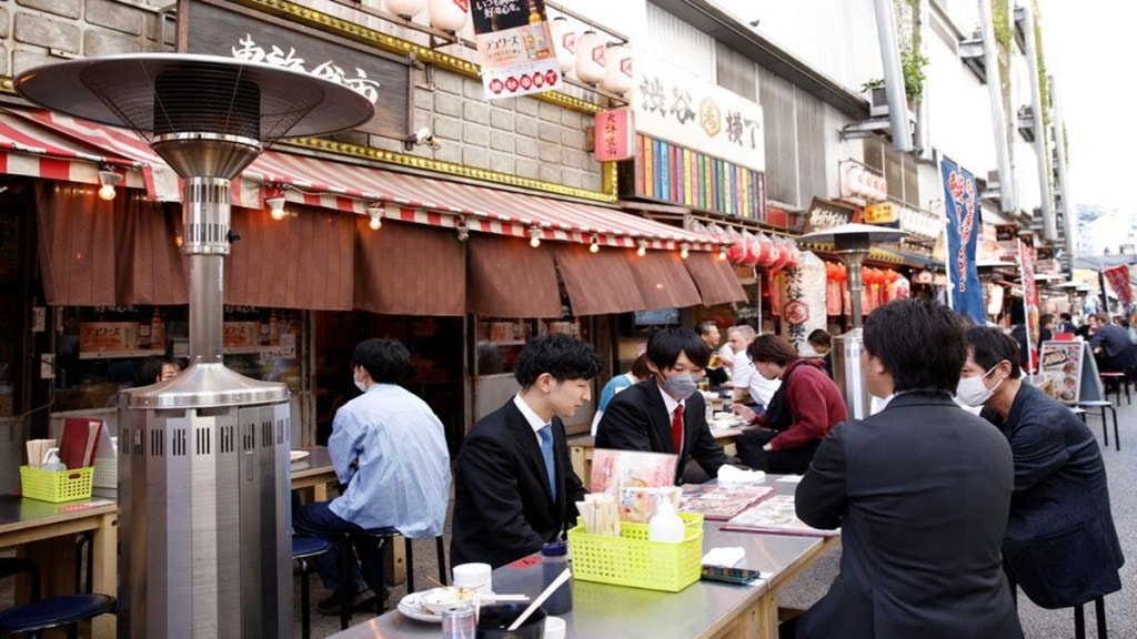 Japan, foreign workers, jobs, trainees, permanent residency,