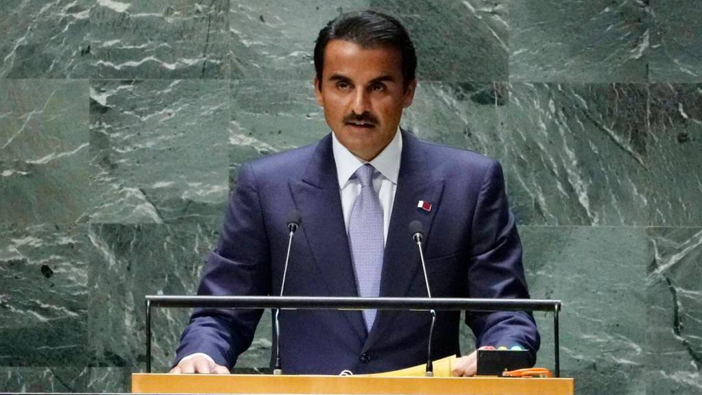 Tamim bin Hamad Al Thani, Tamim bin Hamad Al Thani net worth, who is Tamim bin Hamad Al Thani, Tamim bin Hamad Al Thani lifestyle, Tamim bin Hamad Al Thani gold palace, Emir Qatar, lifestyle