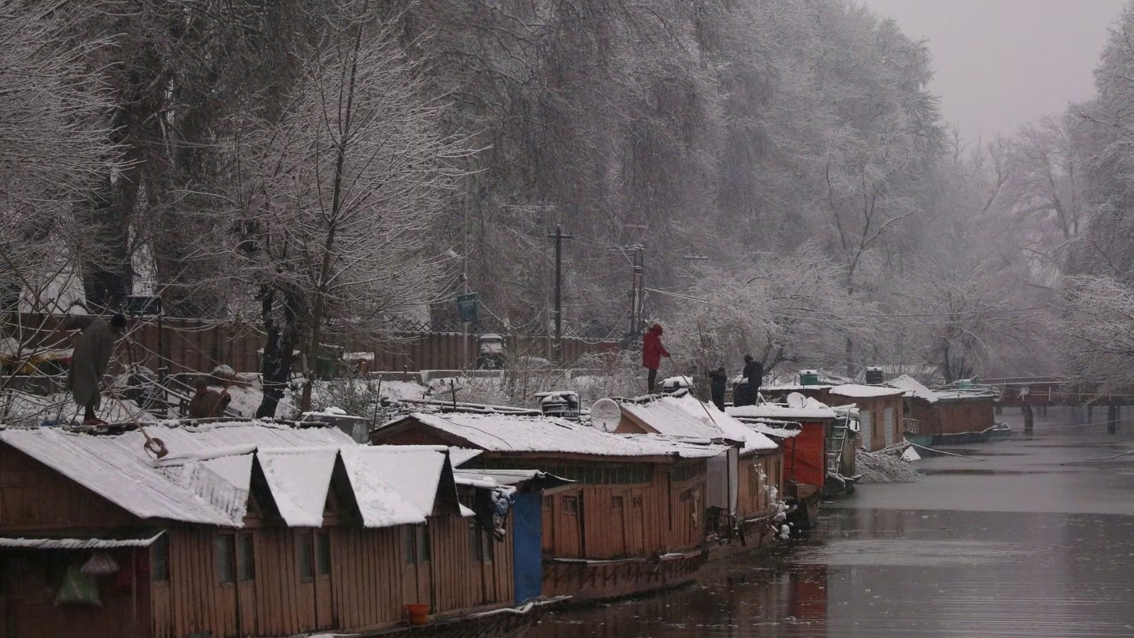 Intense spell of rainfall and snowfall activity is likely to batter the western Himalayan region (Image/Reuters)