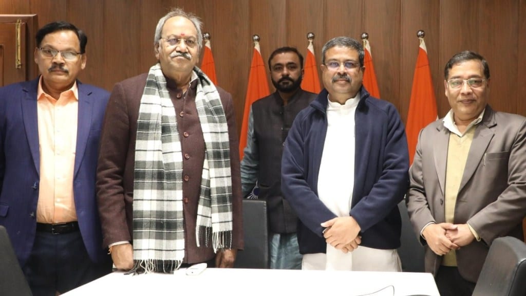 Chhattisgarh education minister calls for expansion of central schools in the state.