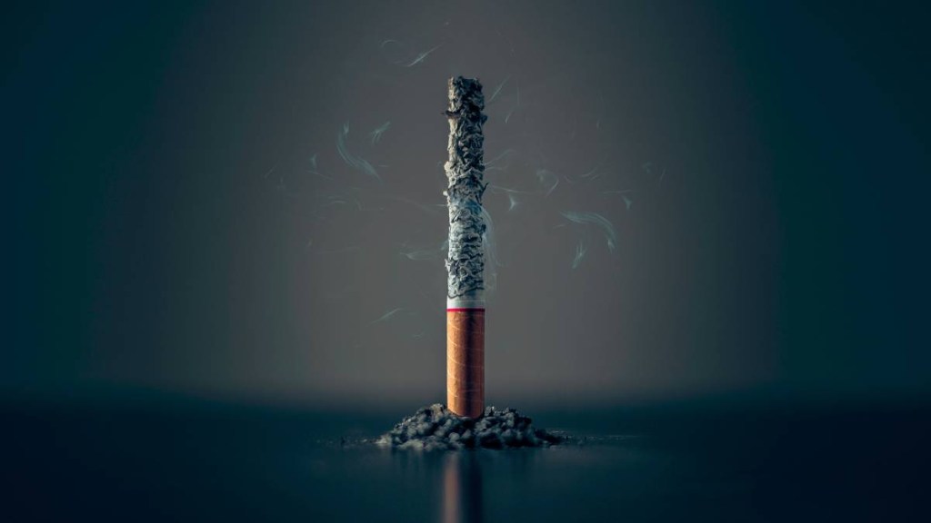 smoking, quit smoking, smoking kills, ciggrates, lower risk of cancer, cancer from smoking, cancer patients