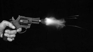 Kerala: Three injured in late night shooting at liquor bar in Kochi, accused on the run