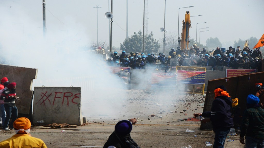 farmers protest delhi chalo march farmers protest delhi chalo march