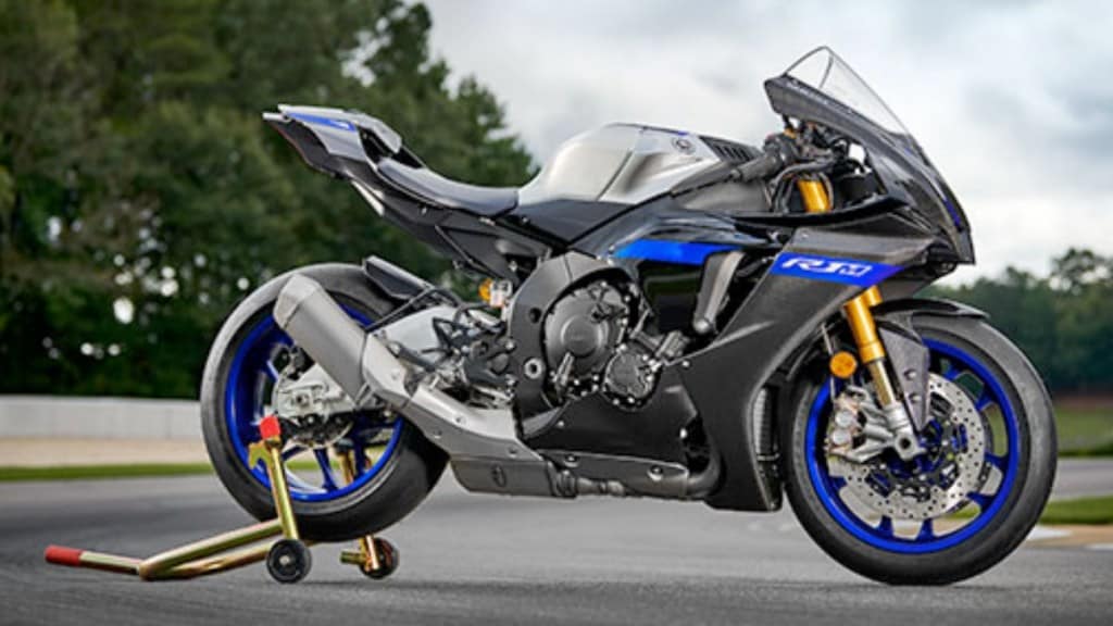 yamaha r1