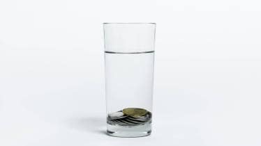 zinc, man eats zinc, zinc deficiency, zinc in coins, man eats coins, man eats magnets, delhi body builder eats coins, what is zinc deficiency, what is zinc, can you eat coins