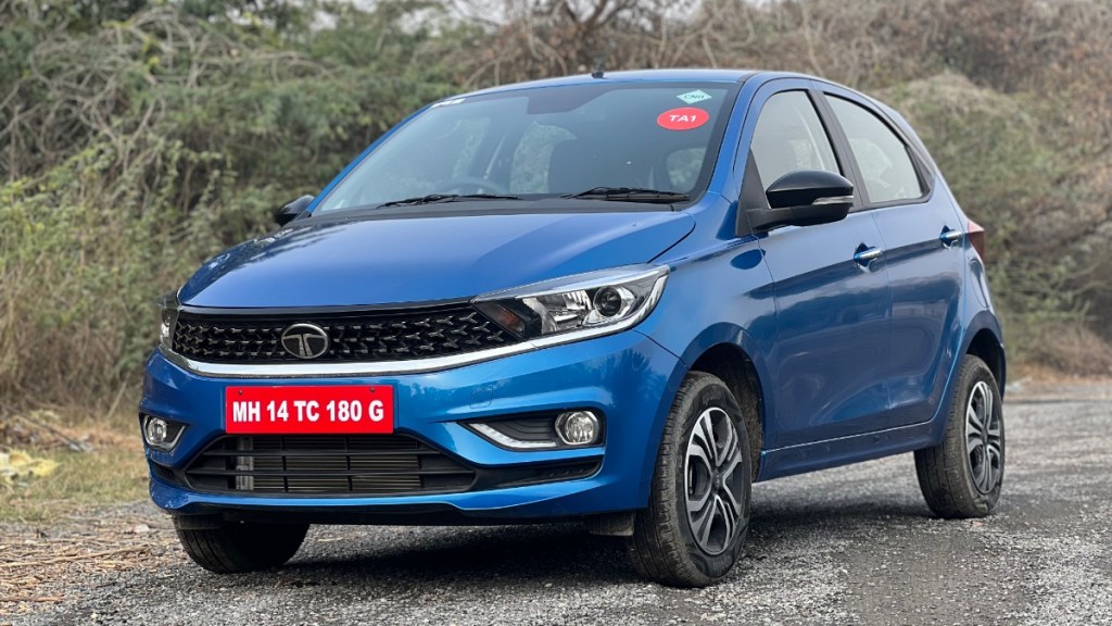 tata tiago cng amt review