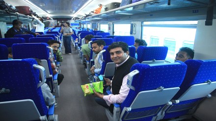 Vande Metro coaches, Vande metro prototype