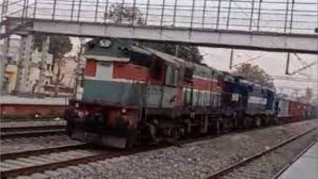 indian railways, freight train, wagon, railways, punjab, jammu and kashmir, Unchi Bassi railway station, railway station indian railways, freight train, wagon, railways, punjab, jammu and kashmir, Unchi Bassi railway station, railway station