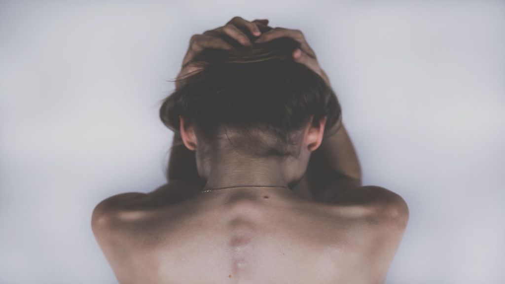 How to strengthen your spine? Read on to know from expert