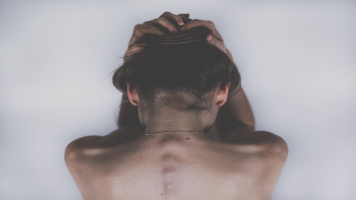 How to strengthen your spine? Read on to know from expert How to strengthen your spine? Read on to know from expert