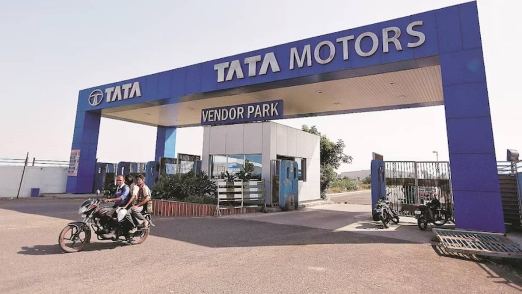 Tata Motors, Tata Motors corporate rating, Tata Motors family corporate rating, moodys, moody tata motors