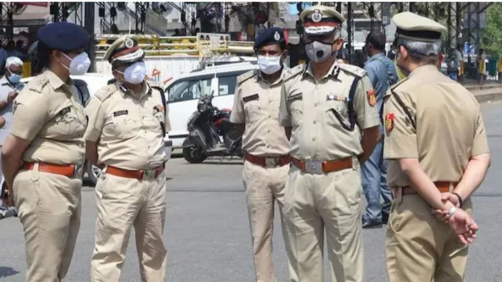 Delhi bomb threats Delhi bomb threats