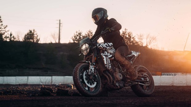 Husqvarna Svartpilen 801