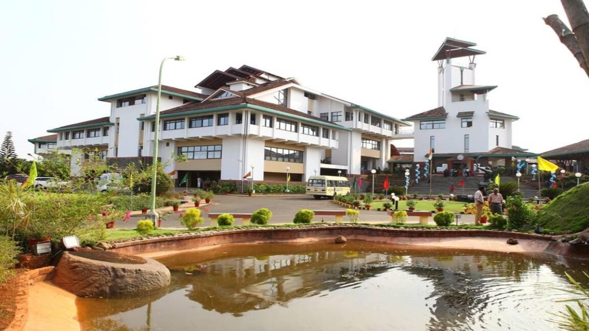 book review, book, Leadership Chronicles: My Experiments with Globalizing Indian Thought, financial express