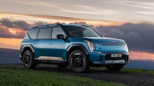 Kia EV9 WCOTY 2024