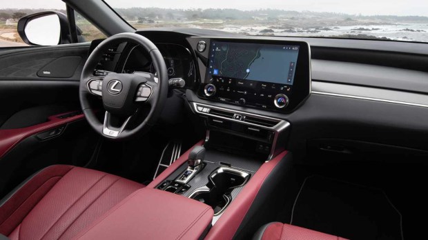 Lexus RX 500h interior