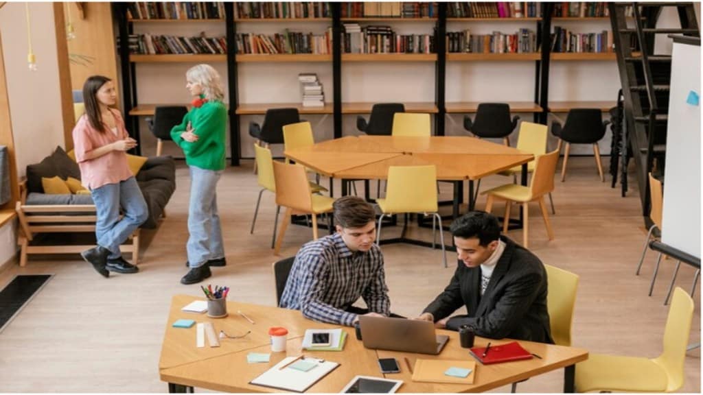 Most of the colleges allow admissions through the Common Admission Test (CAT).
