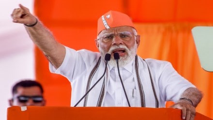 'Jhooth and loot': PM Modi leads no-holds-barred attack against dynasty-based parties in Telangana