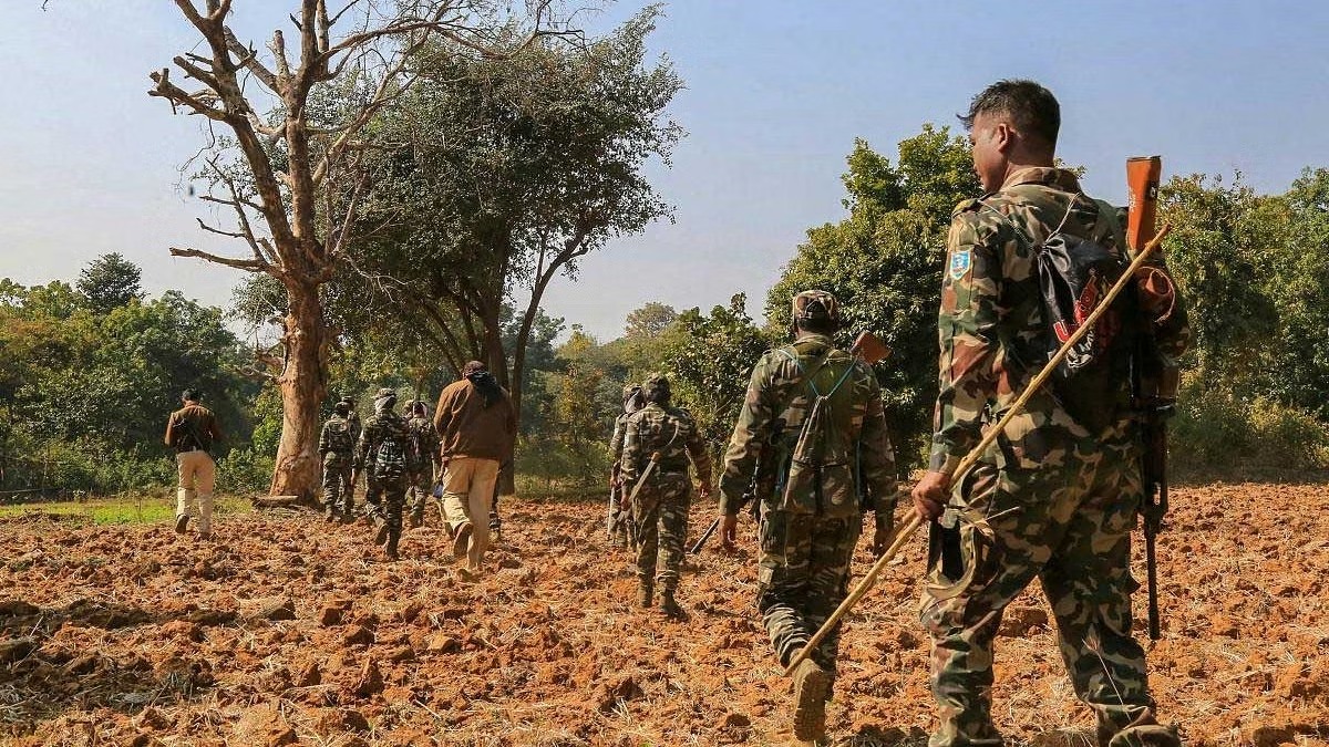 Telangana Encounter, Six Maoists killed in Karakagudem, 2 Officials Injured Telangana Encounter, Six Maoists killed in Karakagudem, 2 Officials Injured