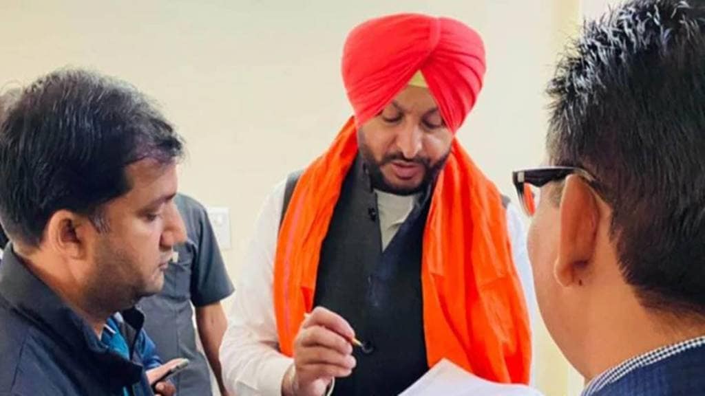 Ravneet Bittu joins BJP ahead of Lok Sabha polls Ravneet Bittu joins BJP ahead of Lok Sabha polls