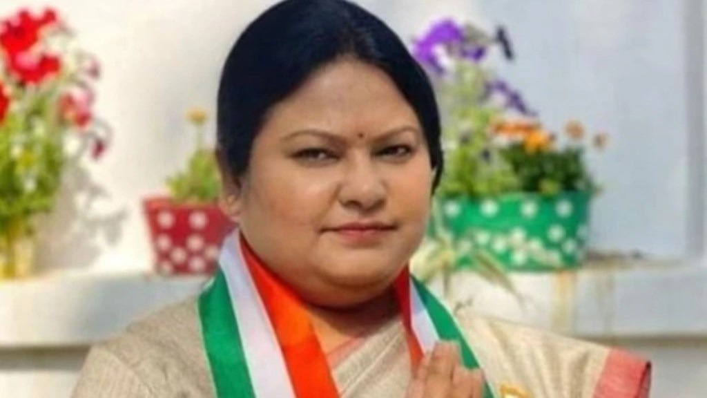 Jama MLA Sita Soren, sister-in-law of Hemant Soren, resigns from JMM