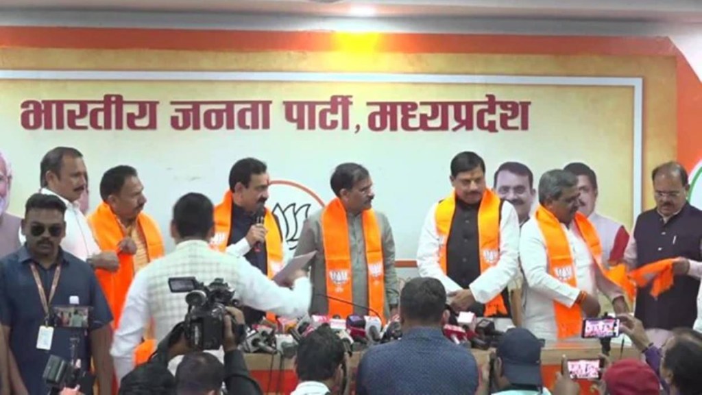 Syed Zafar quits Congress, joins BJP Syed Zafar quits Congress, joins BJP