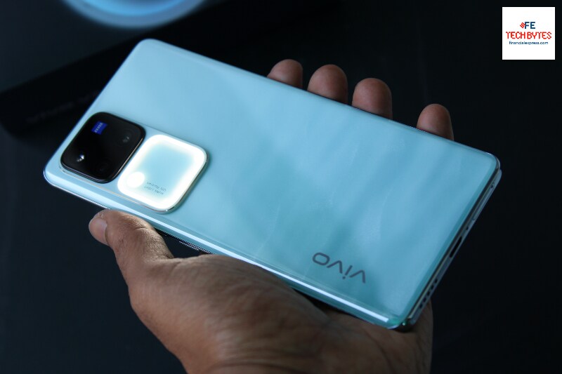 Vivo V30 Pro review