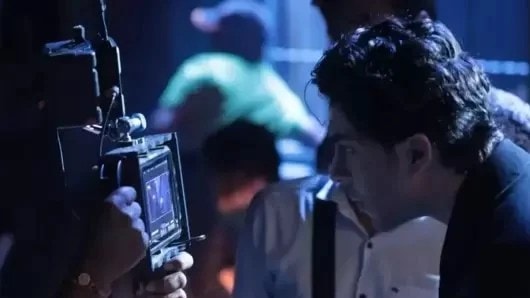 Before this, Aryan directed advertisements for his fashion label D'yavol X (Image/@suhanakhan2)