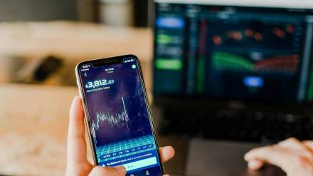 Singtel, Singtel stock, Bharti Airtel, Singapore-based Singtel, market, indusctry, stoke, industry news Singtel, Singtel stock, Bharti Airtel, Singapore-based Singtel, market, indusctry, stoke, industry news