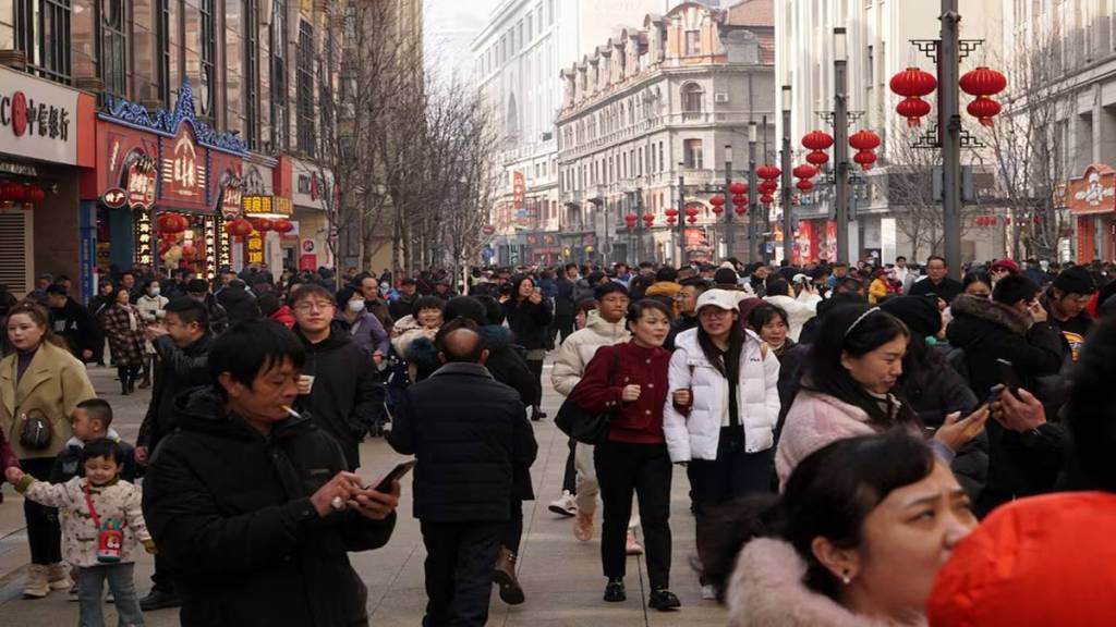 Fitch, China economy, China growth model, investment, foreign investment, India, economy