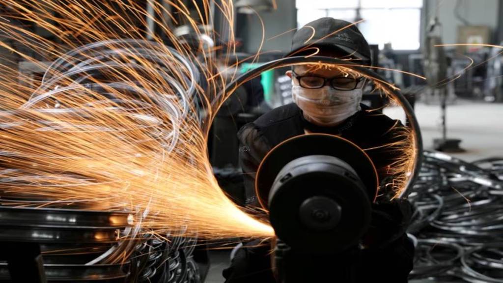manufacturing, manufacturing PMI, S&P Global, new orders, output, input cost inflation