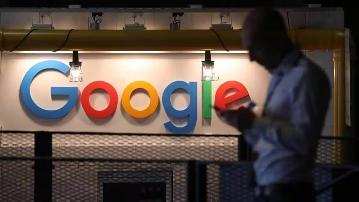 Google may be planning a return to the market for augmented and virtual reality