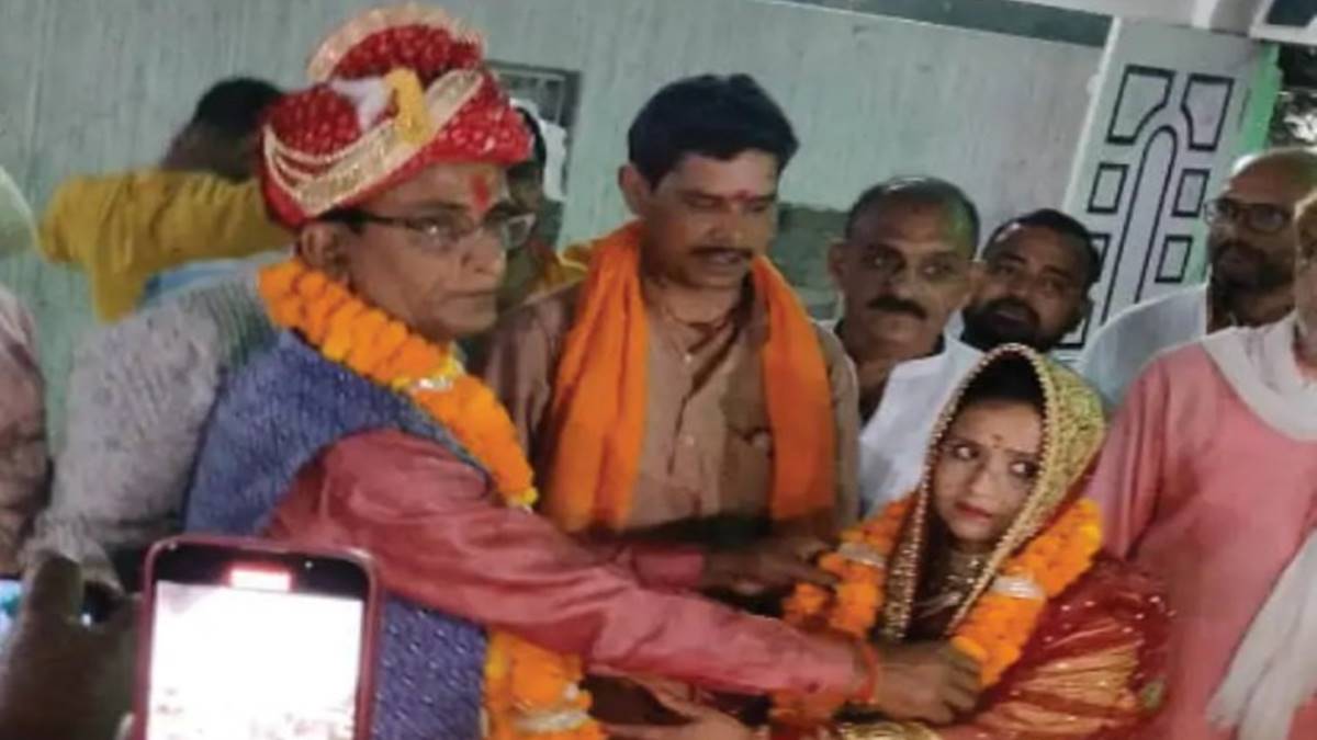 Ashok Mahto marriage: Ex-convict marries with eye on polls Ashok Mahto marriage: Ex-convict marries with eye on polls