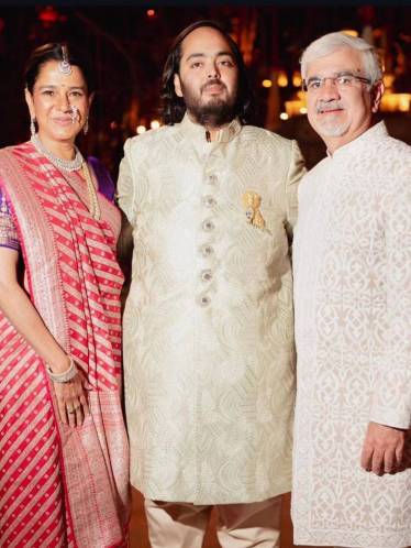 Viren Merchant, Radhika Merchant, Mukesh Ambani, Net Worth