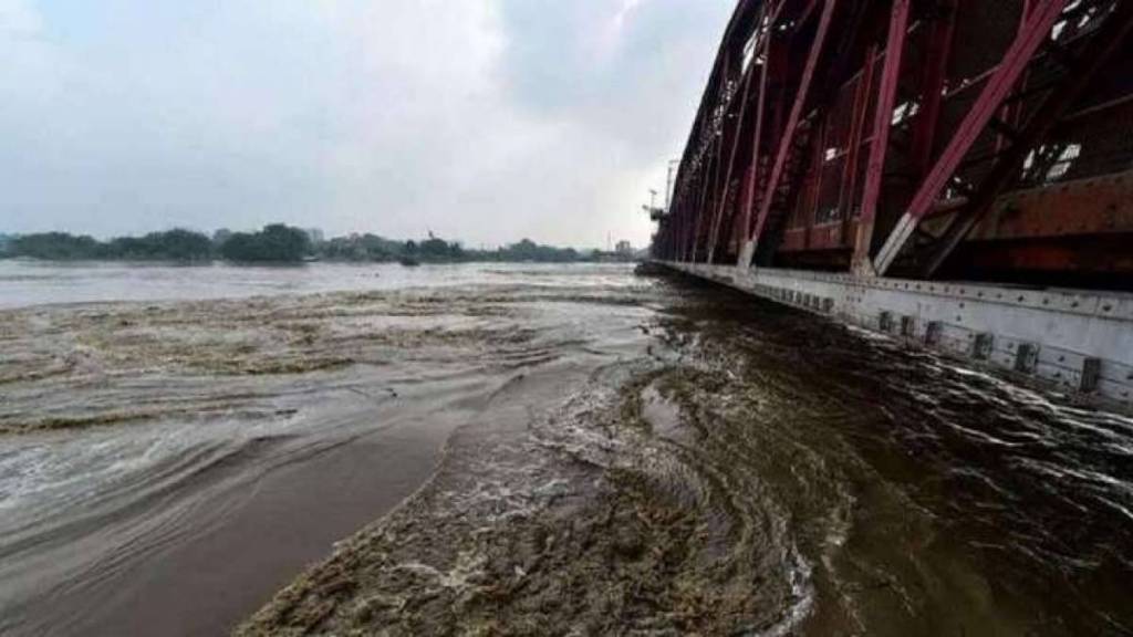 yamuna, ganga, water pollution, river pollution, dpcc, uppbc, National Green Tribunal