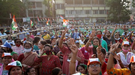 The general election is going to emerge as a contest between two narratives —hope and discontent (Image/Reuters)