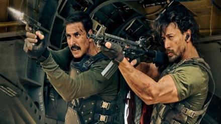 Bade Miyan Chote Miyan Review, Bade Miyan Chote Miyan plot, Bade Miyan Chote Miyan Review Eshita Bhargava, Bade Miyan Chote Miyan cast fees, Bade Miyan Chote Miyan actors, Bade Miyan Chote Miyan villain name, download Bade Miyan Chote Miyan free Bade Miyan Chote Miyan Review, Bade Miyan Chote Miyan plot, Bade Miyan Chote Miyan Review Eshita Bhargava, Bade Miyan Chote Miyan cast fees, Bade Miyan Chote Miyan actors, Bade Miyan Chote Miyan villain name, download Bade Miyan Chote Miyan free