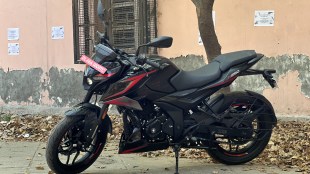 Bajaj Pulsar N250 feature