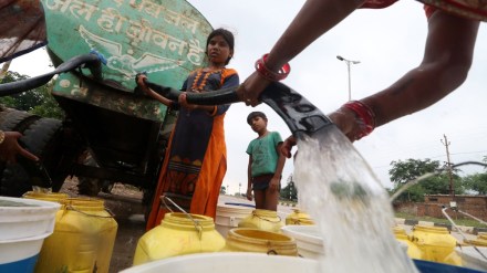 Bengaluru water crisis: Water board announces 10% cut for those using over 40 lakh litres daily