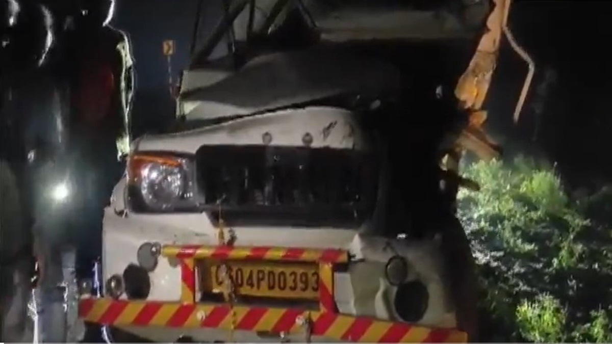 Chhattisgarh: 9 killed, 23 injured as goods vehicle rams into truck in Bemetara